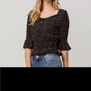 Ivy & Main Black and White Smocked Polka Dot Top Women’s Size S